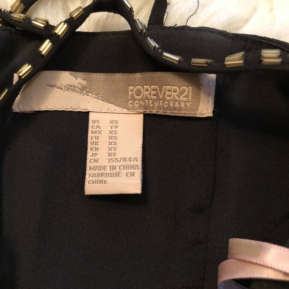 Black and gold beaded dress size XS forever 21 - Picture 7 of 8